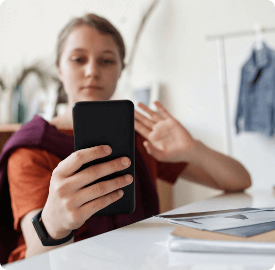 Offer compliant and digitally native onboarding with Embedded finance for banks